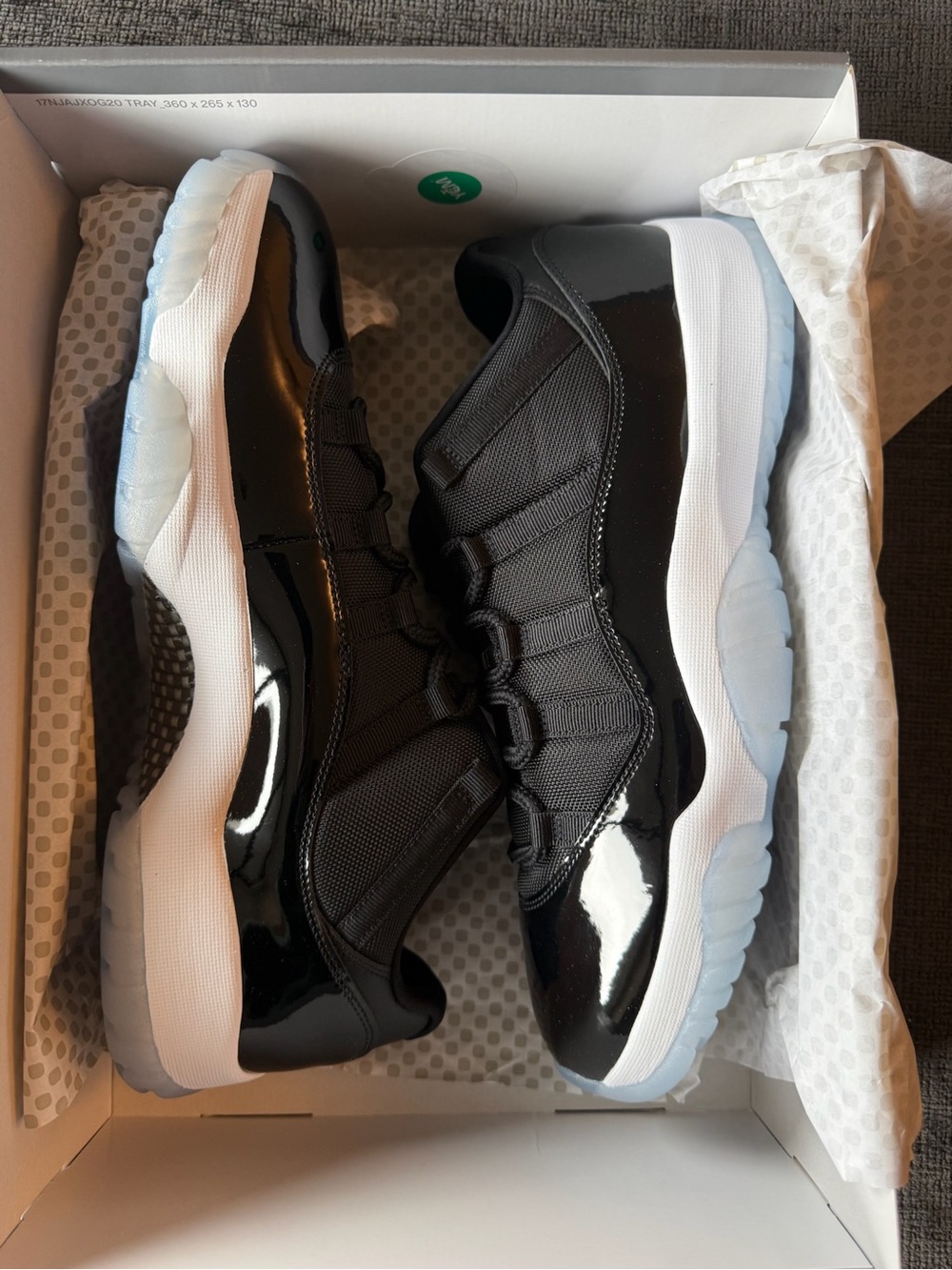 Jordan Space Jam Men's Low-Top Sneakers - Black/White/Ice